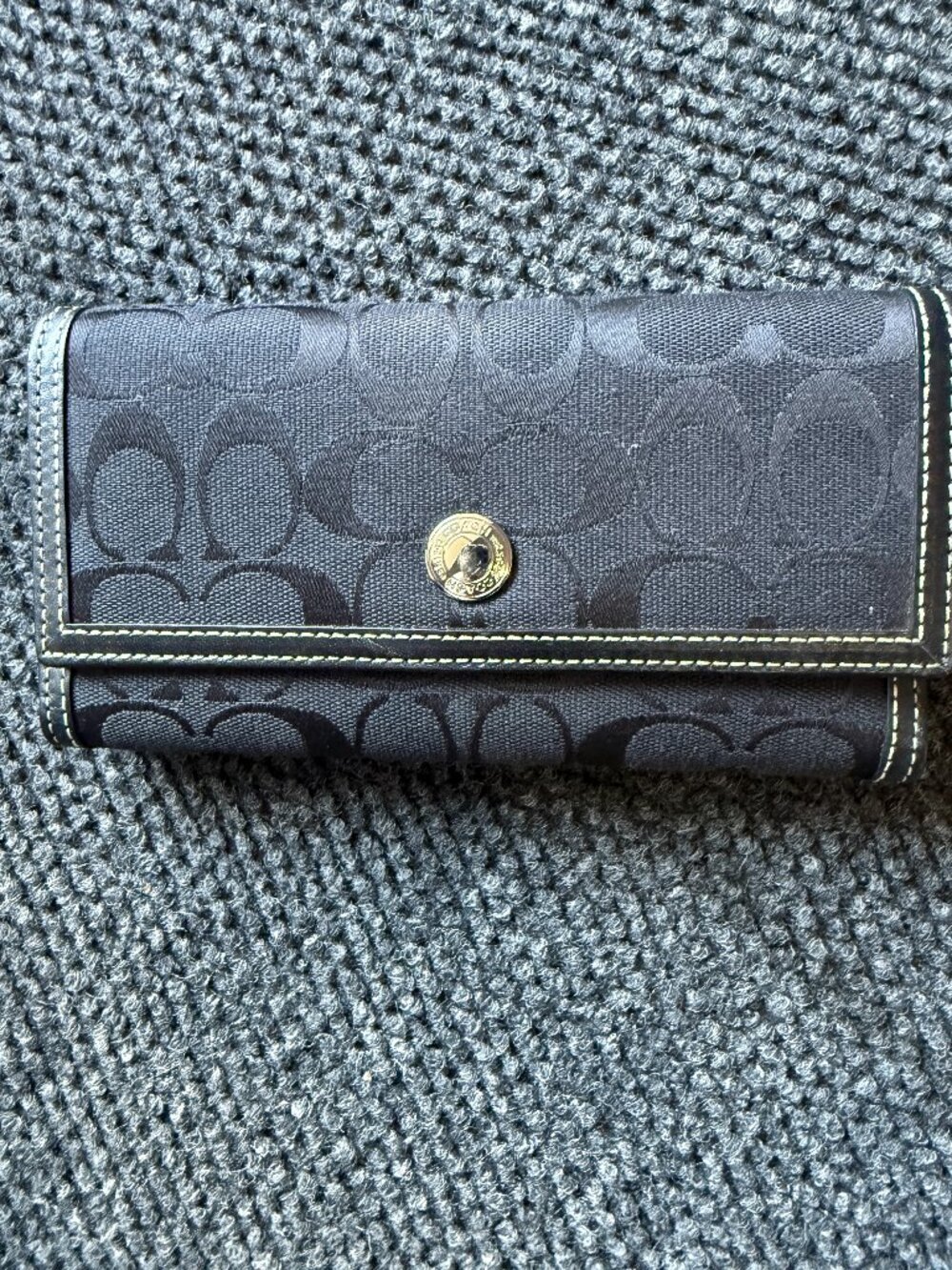NWT Coach Classic C Wallet